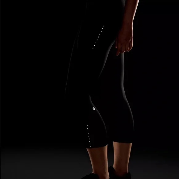 Lululemon Athletica Fast and Free High-Rise Crop Size 12 in black - Picture 3 of 11
